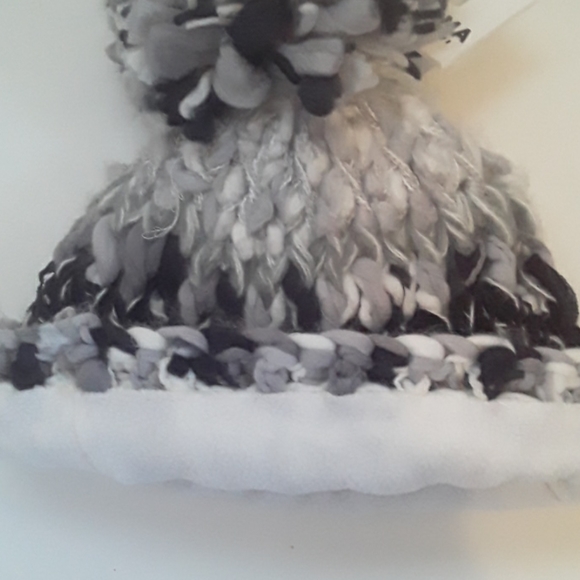 Sonoma Hand Knitted Hat - Picture 3 of 3